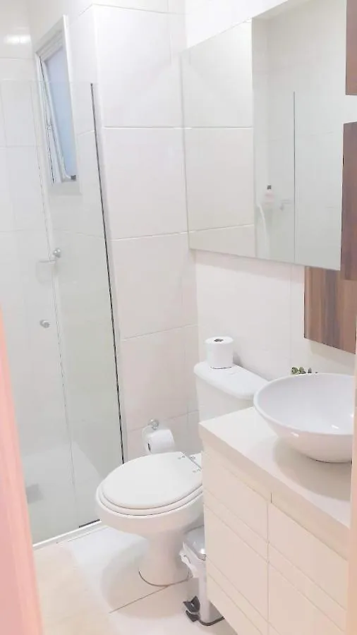 Apartamento Quarto Home Office No Centro Com Cama Box De Solteiro - Wifi - Tv - Banheiro - Sala De Estar E Cozinha - Apto Compartilhado Com Anfitrioes Experientes Em Hospedar - Superhost No Bnb 5 Estrelas Criciuma